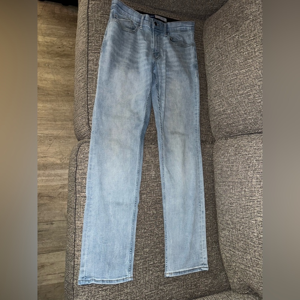 Old Navy Light Blue Slim Straight Jeans